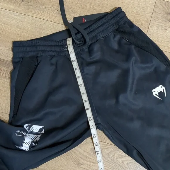 UFC VENUM AUTHENTIC FIGHT NIGHT MEN’S WALKOUT PANTS BLACK Size M NWT
